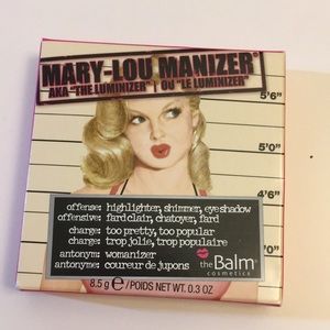 Mary-Lou Manizer Powder Highlight - New